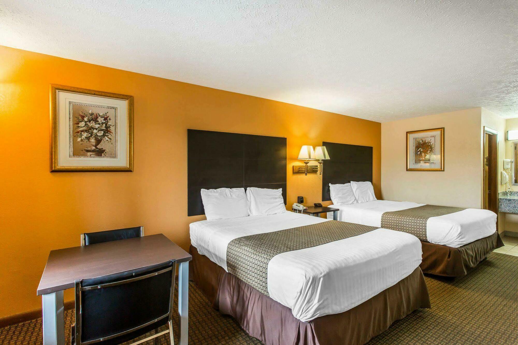 Econo Lodge Nashville North - Opryland Экстерьер фото