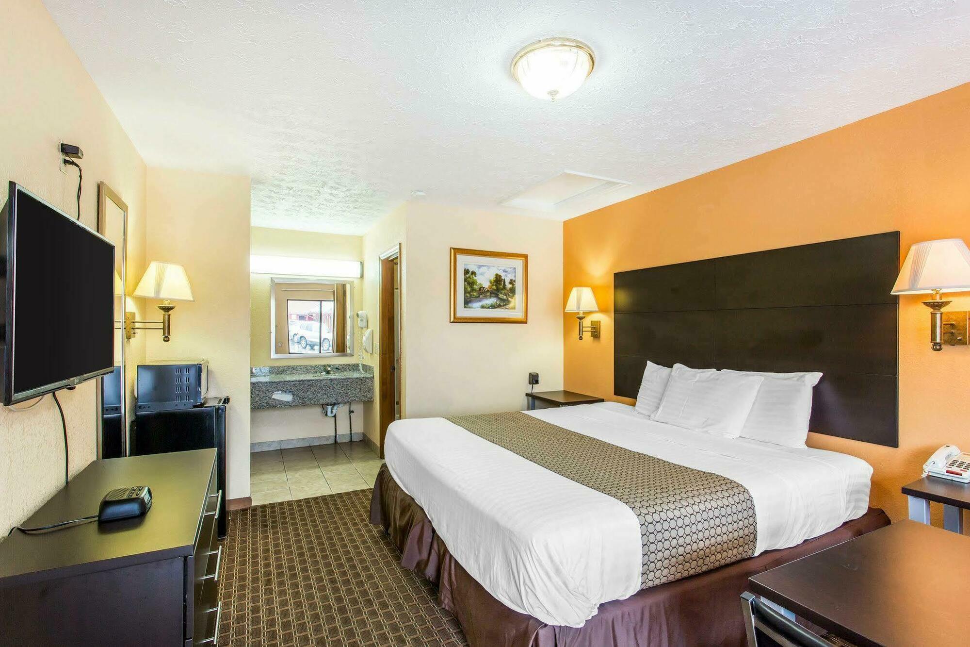 Econo Lodge Nashville North - Opryland Экстерьер фото